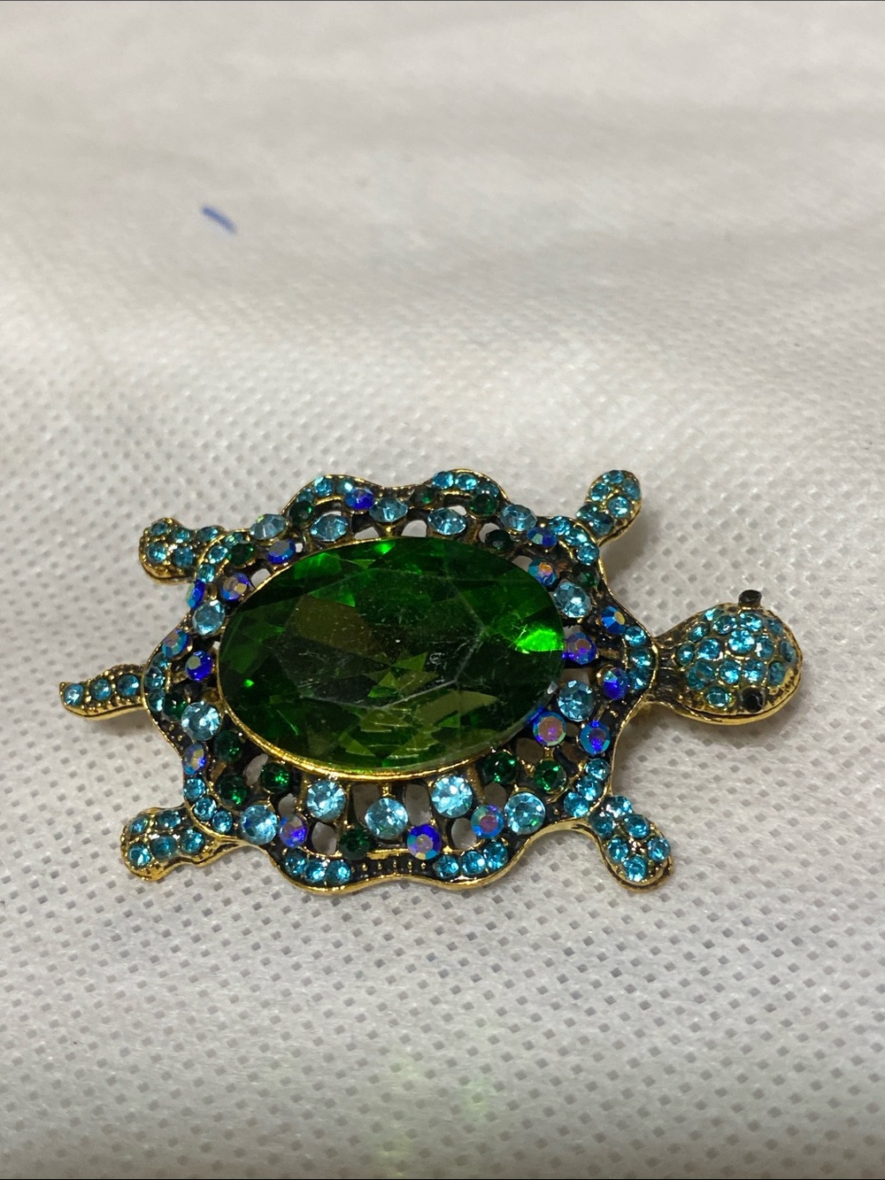 CUTE Goldtone & Rhinestone Turtle Brooch pin